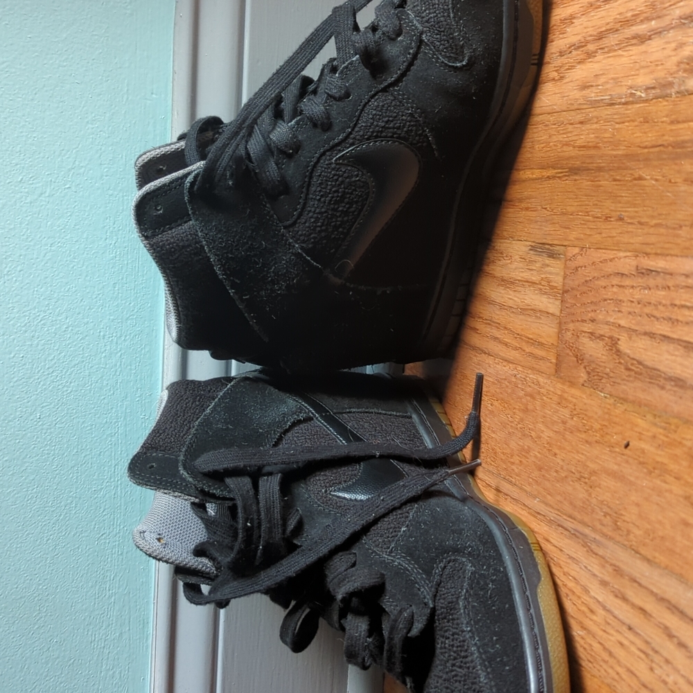 Nike Wedge Sneakers
